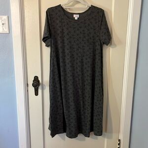 LulaRoe Carly Gently worn size M
